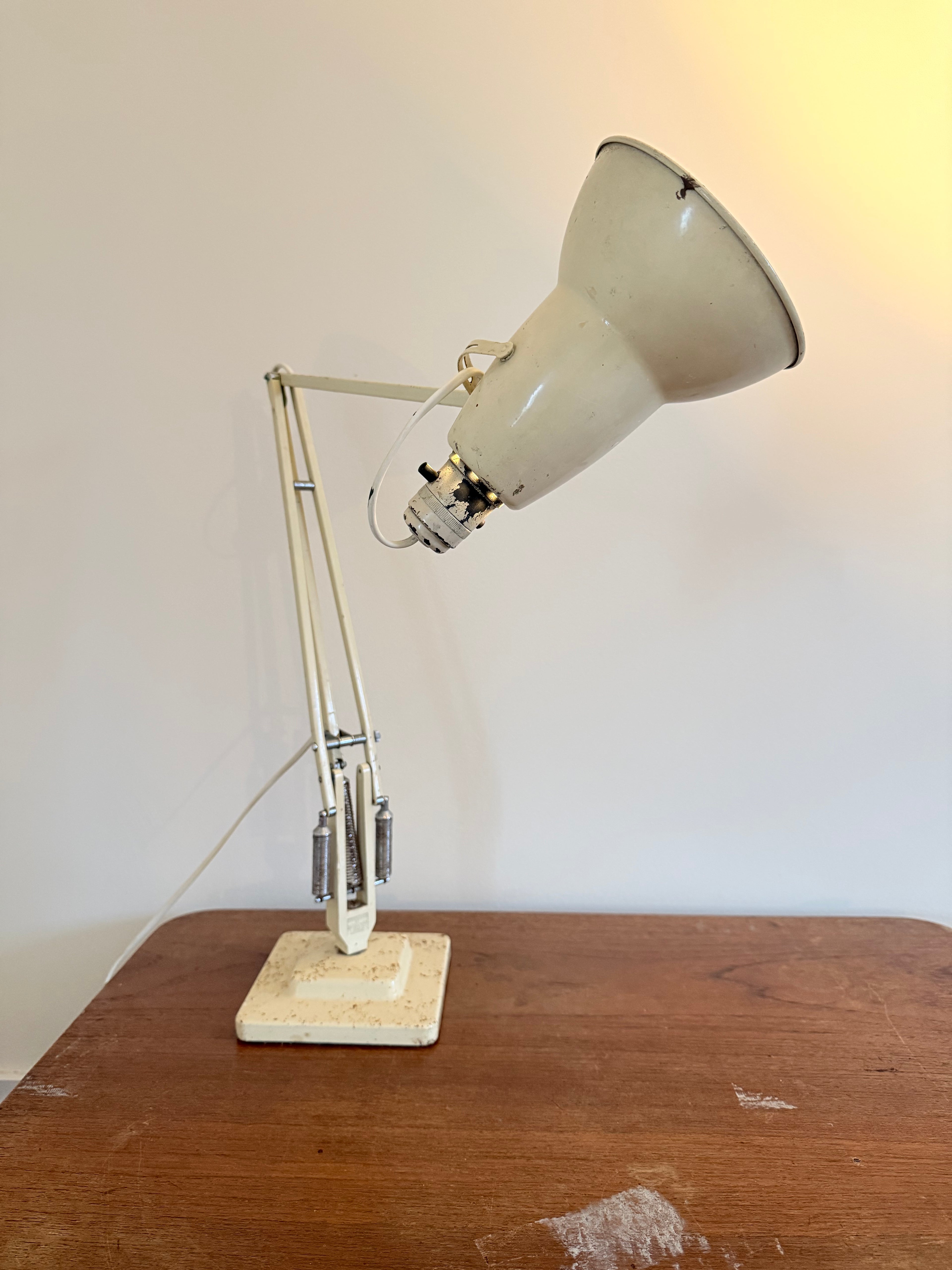 Herbert Terry anglepoise lamp - in good working order