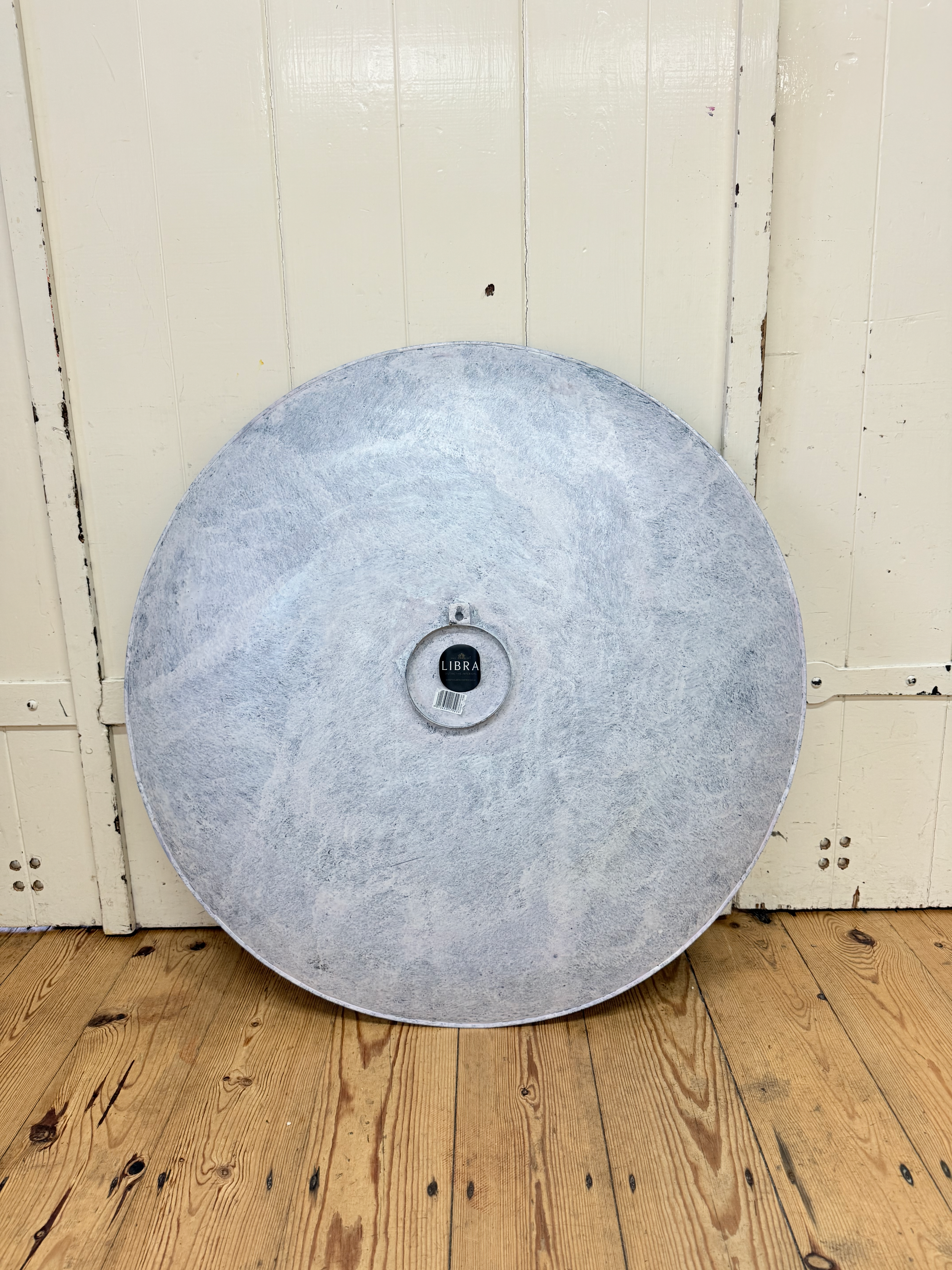 Round Wall Art – Libra